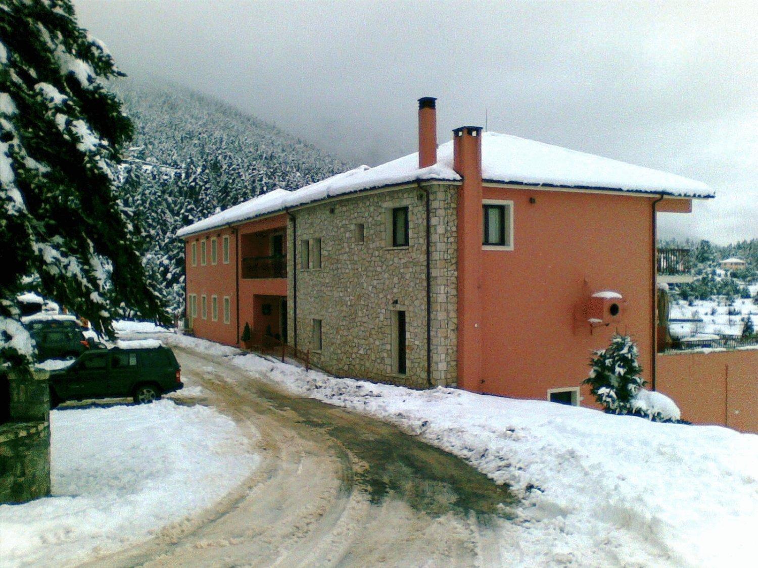 Vytina Mountain View Hotel Extérieur photo