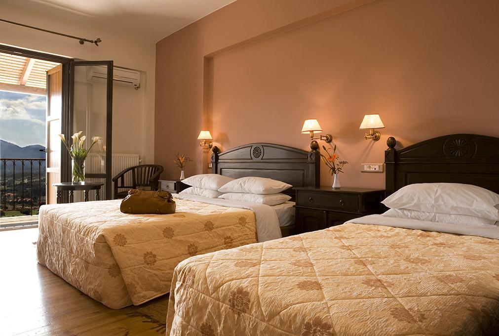 Vytina Mountain View Hotel Extérieur photo